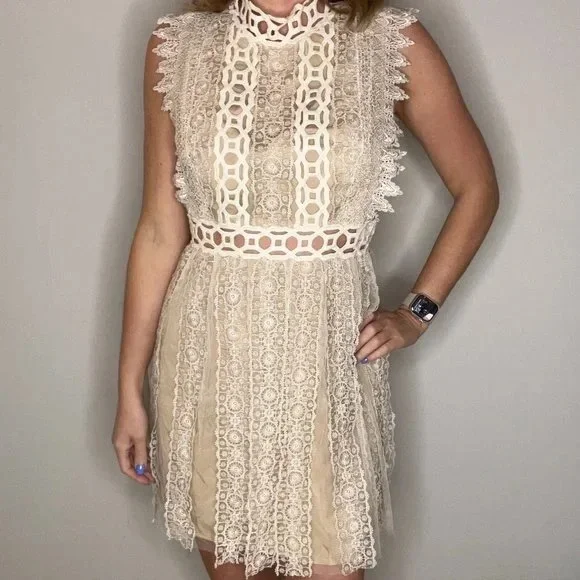 FREE PEOPLE Forever Lace Crochet Babydoll OPEN Back Mini Dress SZ 2 - Picture 3 of 7